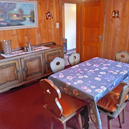 Chalet Le Coucou Σαλέ *